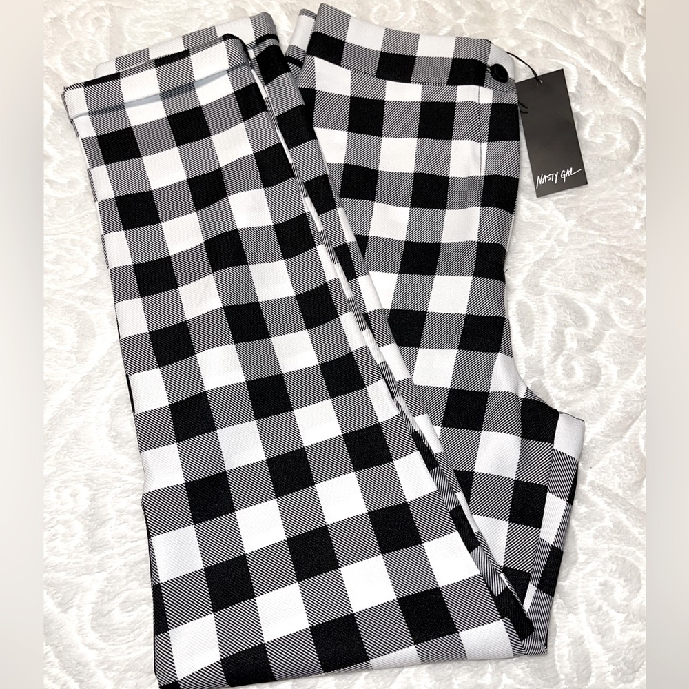 Women’s checkered pants size 6